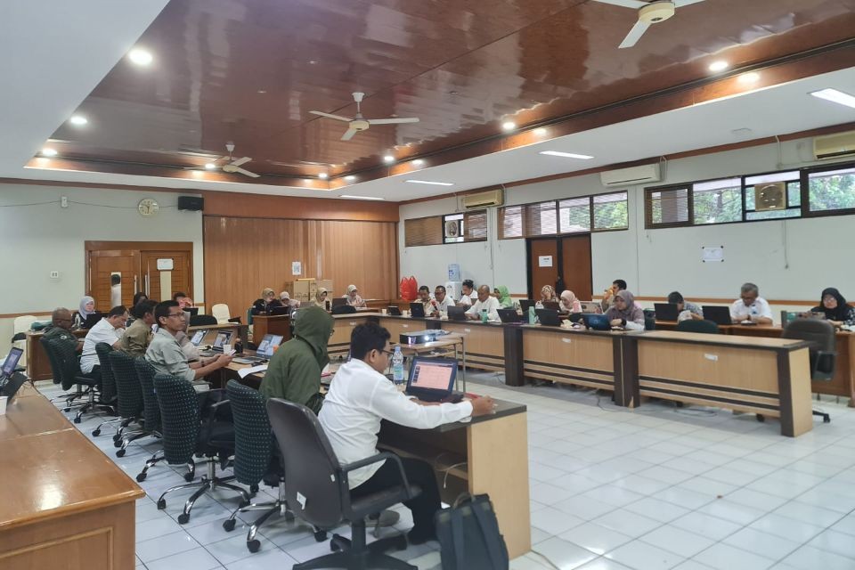 Pusbang Mitigasi Hadiri Pembahasan Reviu Pergeseran Anggaran Antar Unit Eselon I Kementerian Kehutanan Pusbang Mitigasi Hadiri Pembahasan Reviu Pergeseran Anggaran Antar Unit Eselon I Kementerian Kehutanan